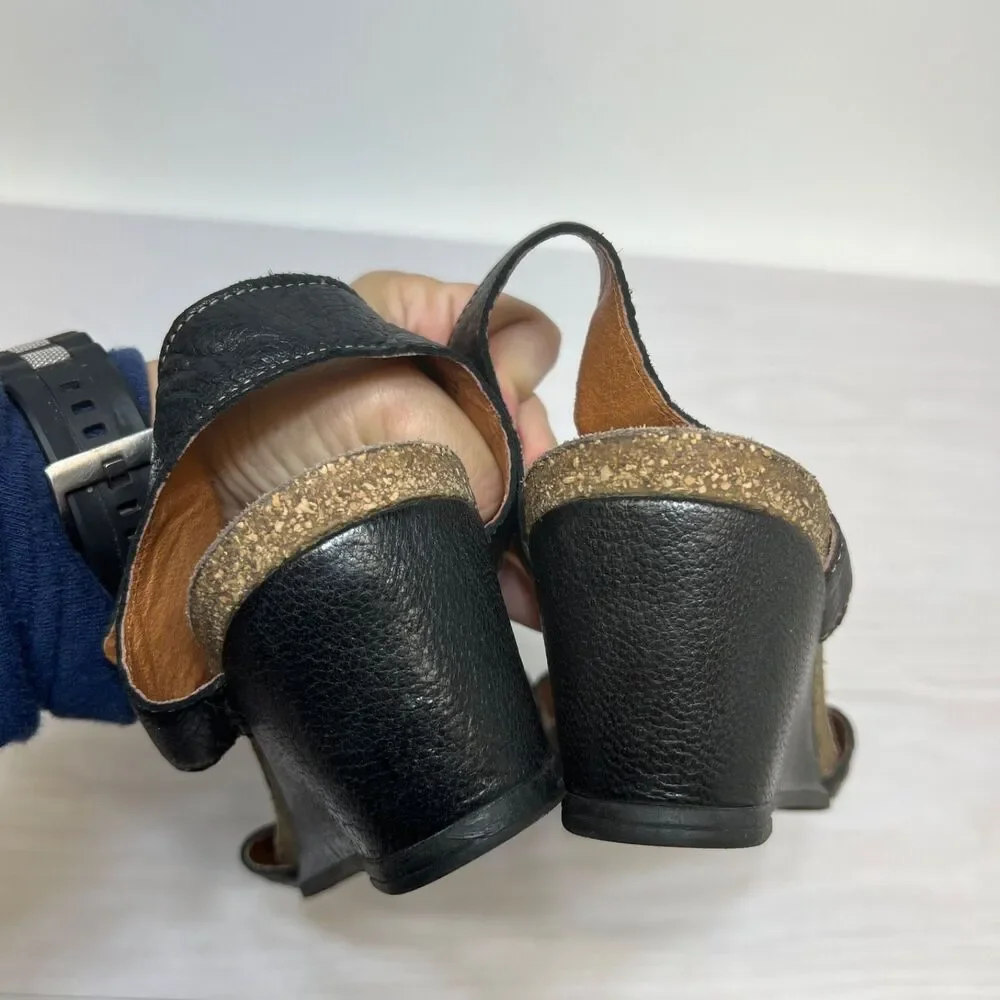 Taos Womens Carrousel 3 Sandal Size 42 Black Leather Wedge Strappy‎ Adjustable